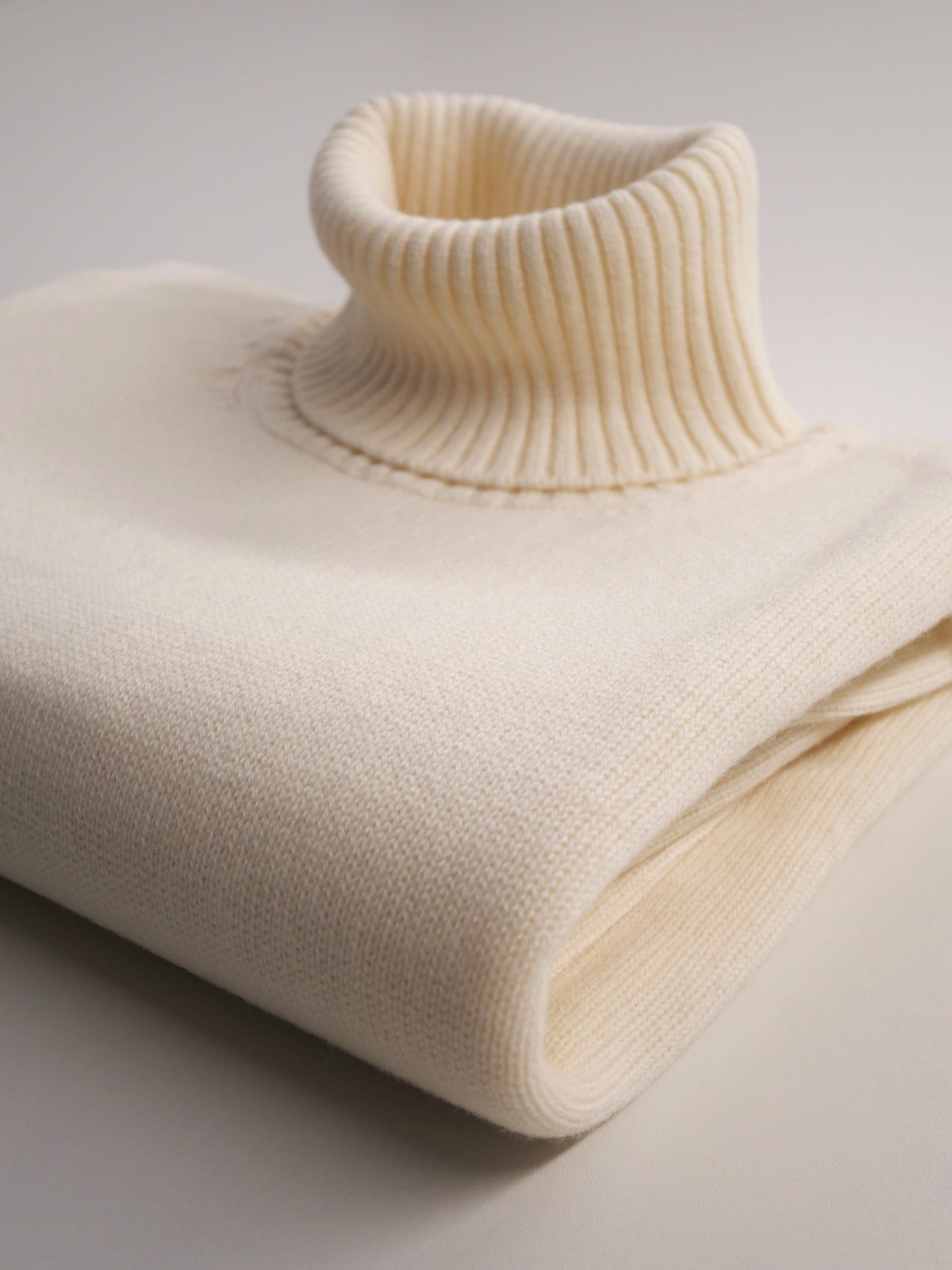 ASPEN col roulé lambswool/cashmere ECRU